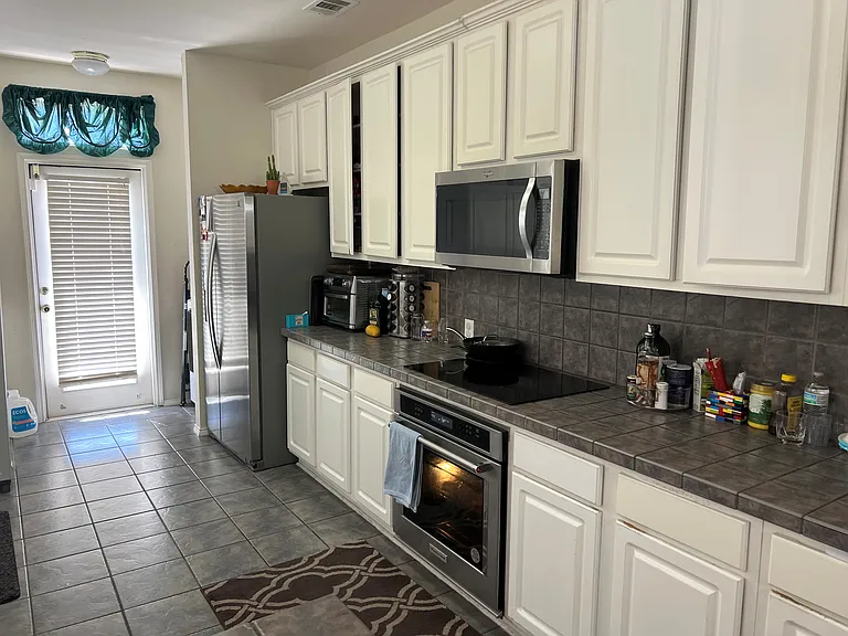 3941 Creek Crossing Dr — Photo 3