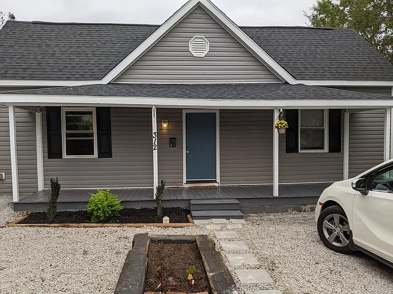 Welcome home, enjoy your front porch in the evenings.