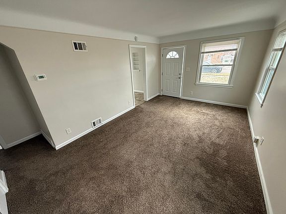 5th image of 22765 Rosalind Ave