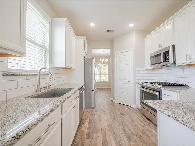 8627 Marble Terrace Ct — Photo 12