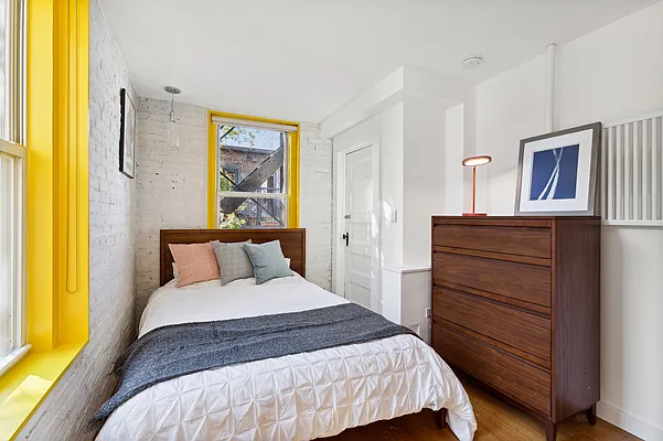 Rented by JDM Real Estate Consulting | media 17