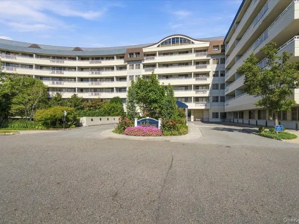 100 Harbor View Drive #651, Port Washington, NY 11050