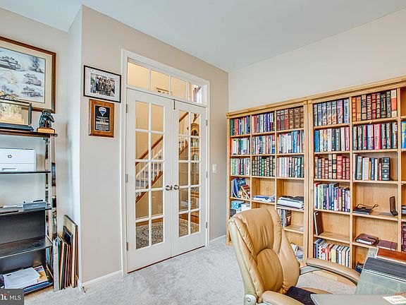 3rd image of 9703 Glenn Brooke Ct