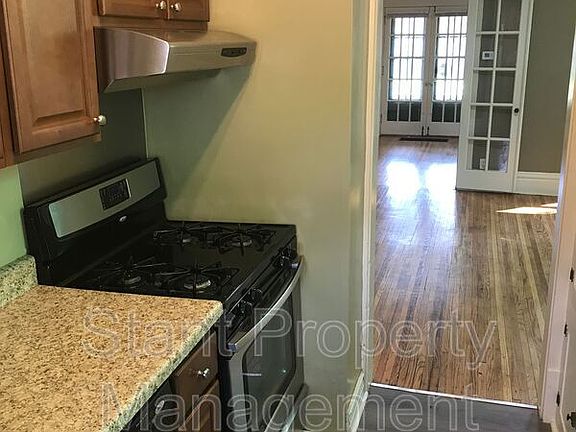2nd image of 1316 1/2 Fair Ave