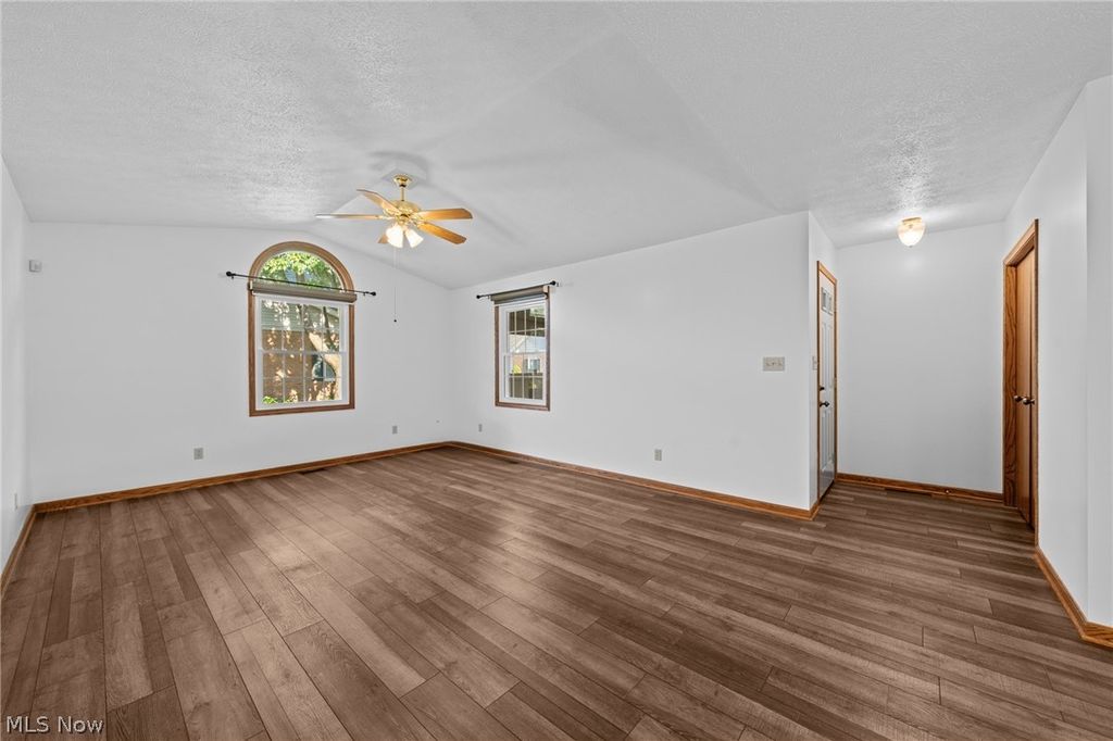 Apartment in Lake Township, Stark - View 5