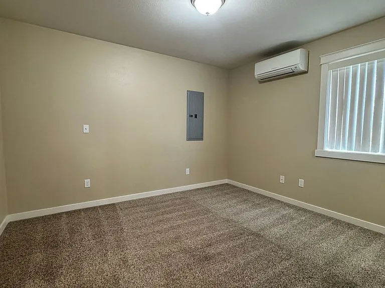 2239 Airport Rd — Photo 15