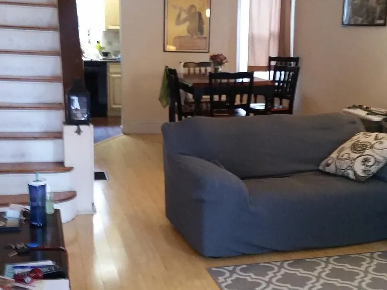 419 Kingsley St — Photo 2