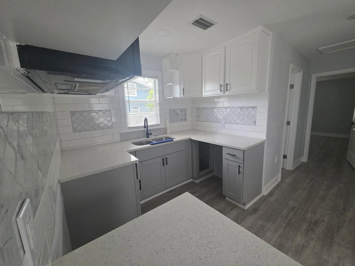301 80th Ave NE - Unit 1 — Photo 2