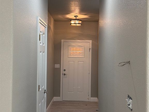 4th image of 411 Hamilton Rd