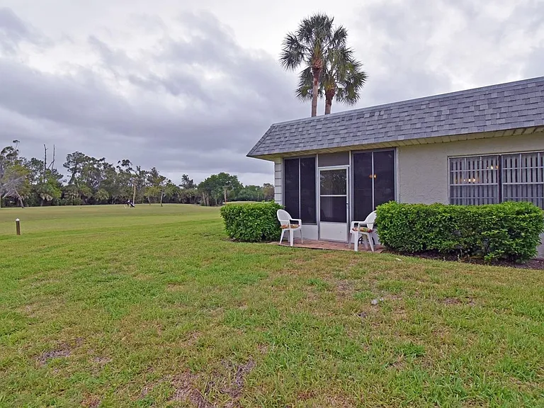 3683 Trophy Blvd — Photo 29