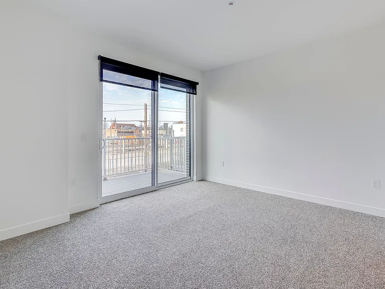 34 McDowell St — Photo 8