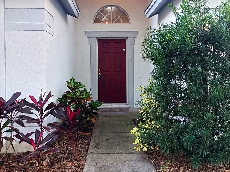 4617 Newbourne Way — Photo 2