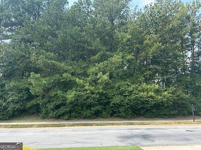 2nd image of 430 Winged Foot Dr