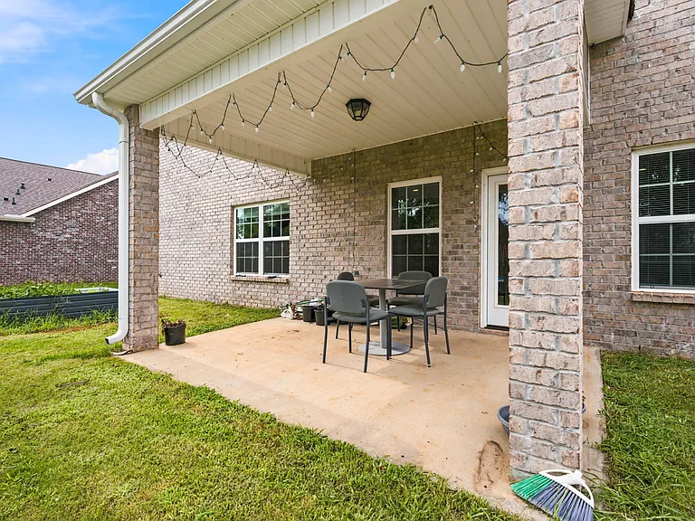 175 Slade Thomas Dr — Photo 25