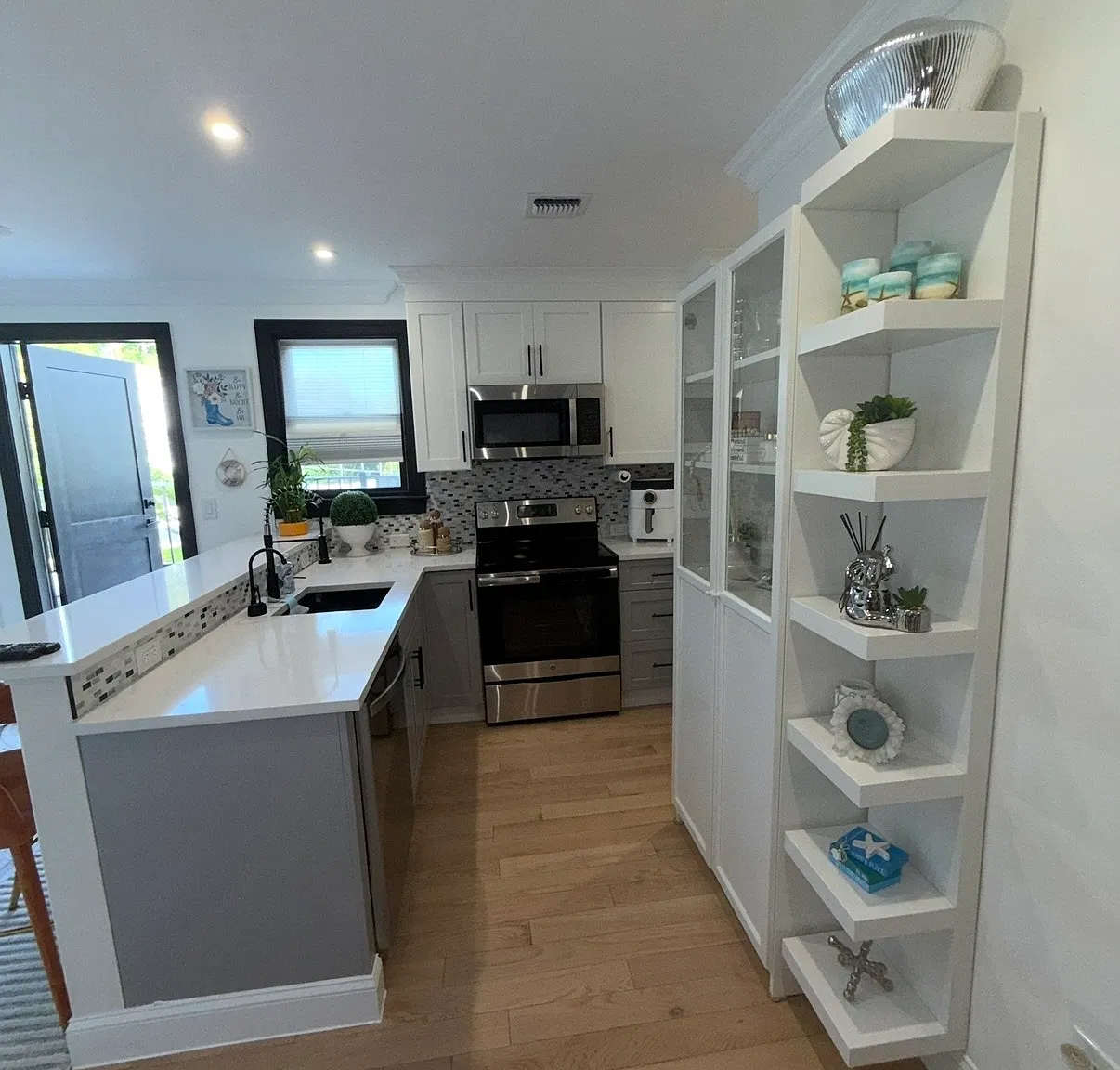 2 bed, $3,500 — Photo 4