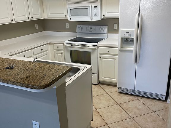 3rd image of 4135 Residence Dr APT 604