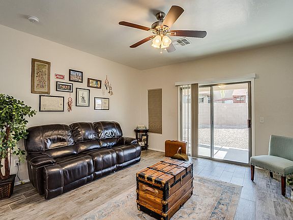 4th image of 417 E Placita Rejilla