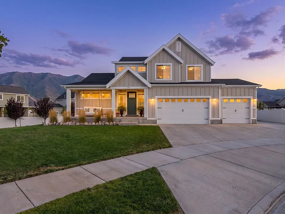 301 S Thomas Cir