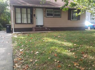 212 Presley Rd, Saint Louis, MO 63137