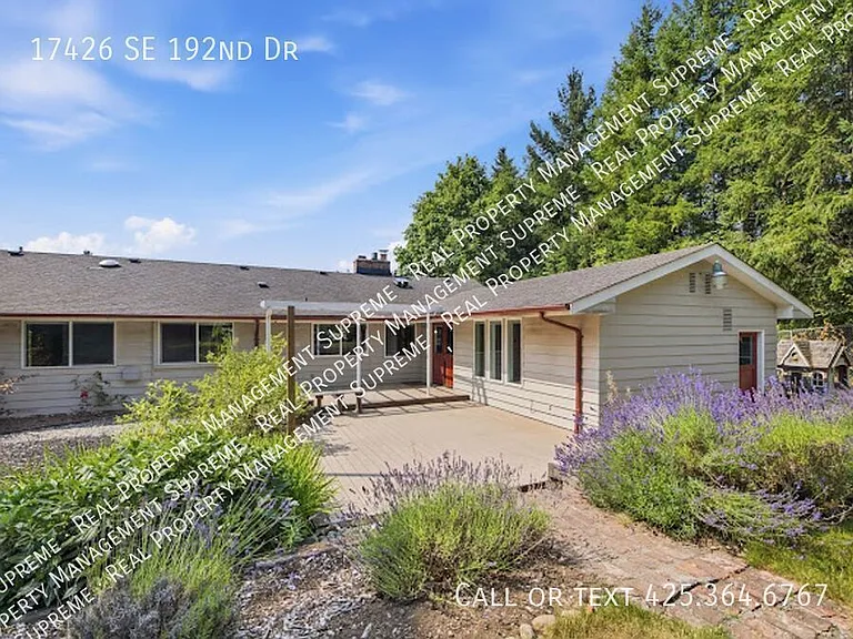 17426 SE 192nd Dr — Photo 2
