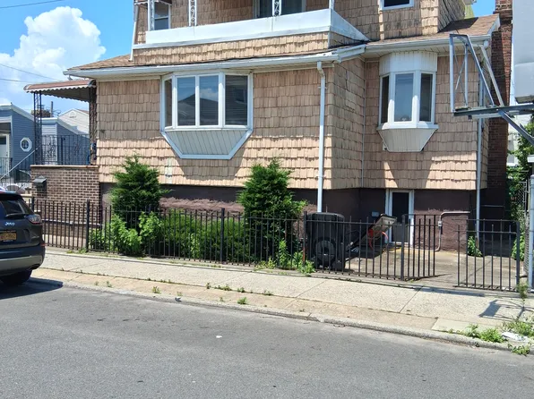 63 Seba Avenue image 2 of 3