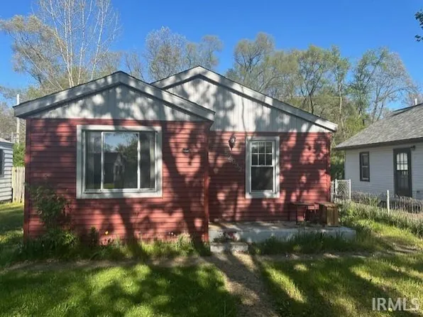 52932 Marks St, South Bend, IN 46637