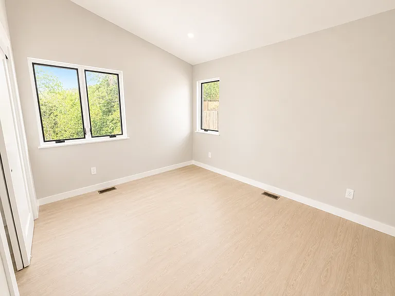 180 Mountain Shadows Dr — Photo 8