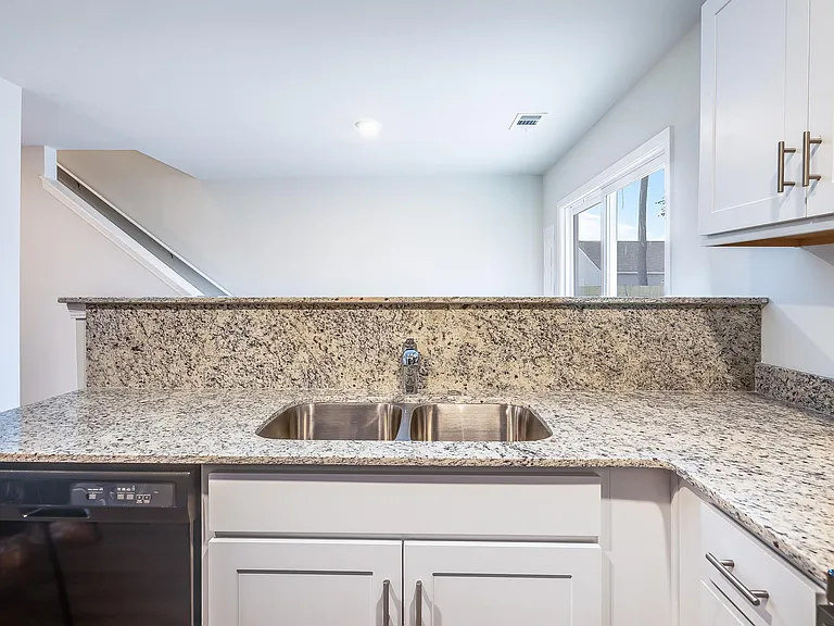 107 Blandford Villas Dr — Photo 6