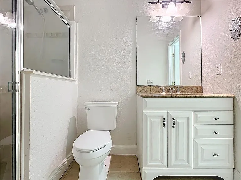 132 Orange Ave — Photo 17