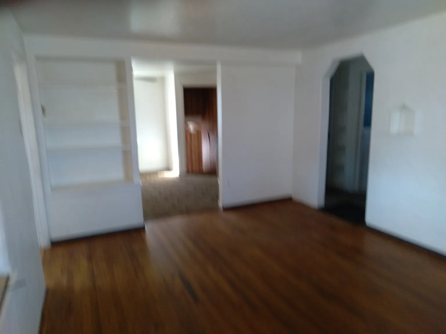 4 bed, 1945 sqft, $2,150 — Photo 2