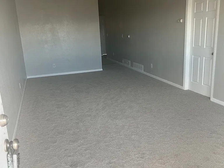 7370 Kearney St — Photo 2