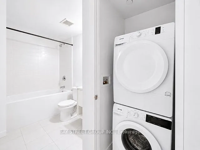 159 Wellesley St E #2511 — Photo 15