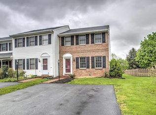 81 Brookfield Rd, Lititz, PA 17543
