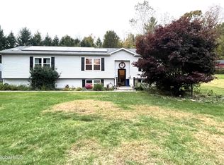 335 Piser Hill Rd, Melrose, NY 12121