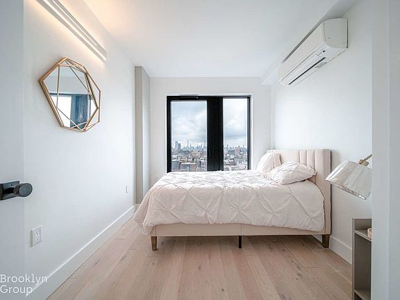 5th image of 54 W 125th St #603