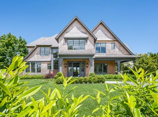 73 Pleasant Ln, Southampton, NY 11968