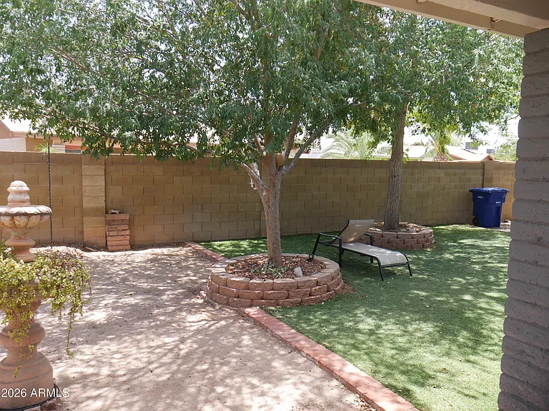 1201 W Loughlin Dr — Photo 26