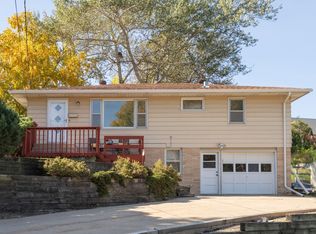 411 21st Ave SW, Rochester, MN 55902