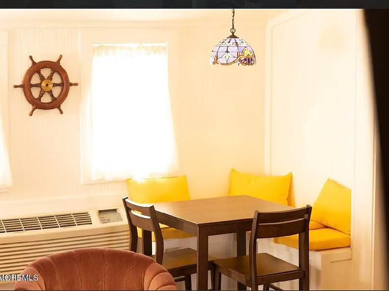 46 Kearney Ave #B — Photo 9