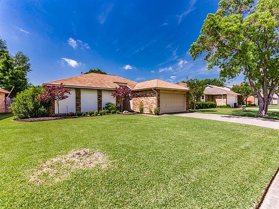 3rd image of 616 Quail Hollow Dr