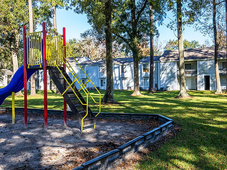 The Element at River Pointe — Photo 33