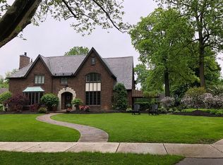 81 Fairlawn Dr, Amherst, NY 14226
