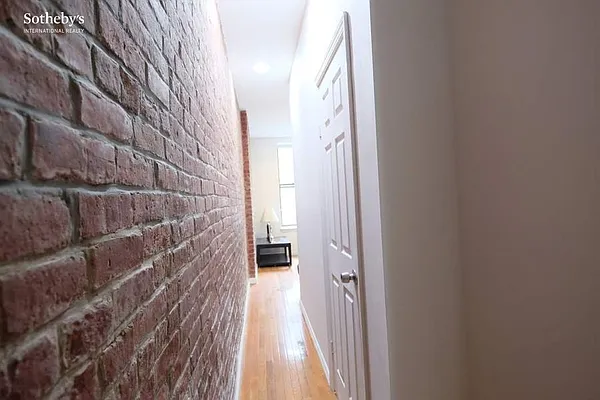 Rented by Sotheby's International Realty | media 26