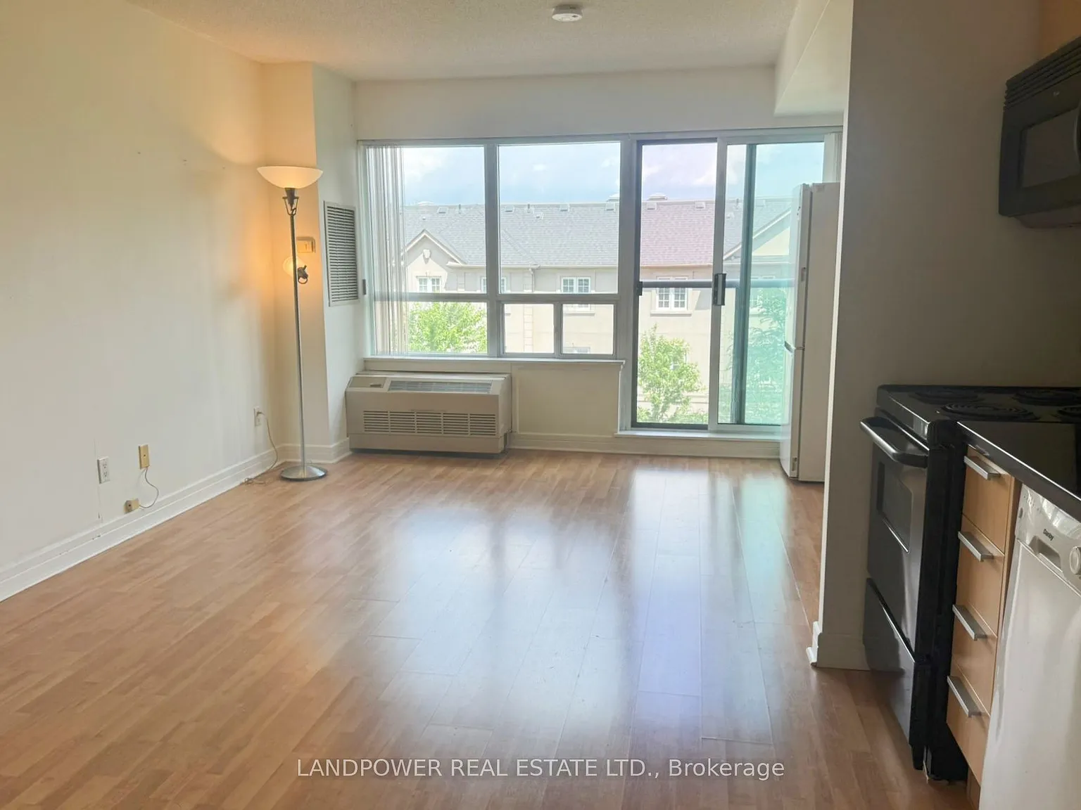 Studio, $1,950 — Photo 2