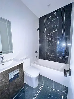 Rented by ERNY LLC | media 18