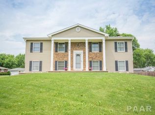 101 Cedar Ct, East Peoria, IL 61611