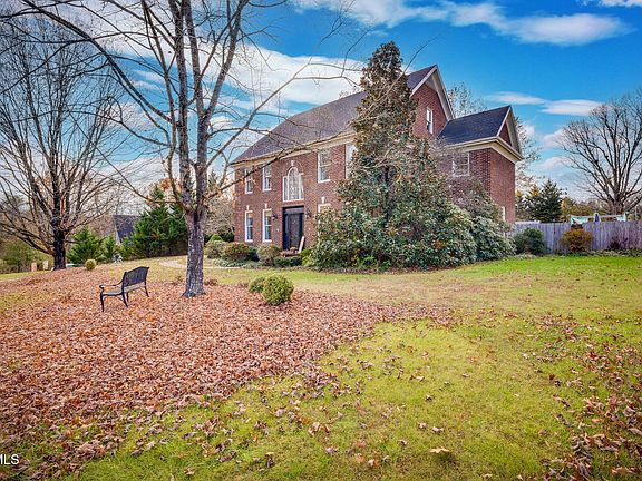 3rd image of 1012 Norfolk Pl