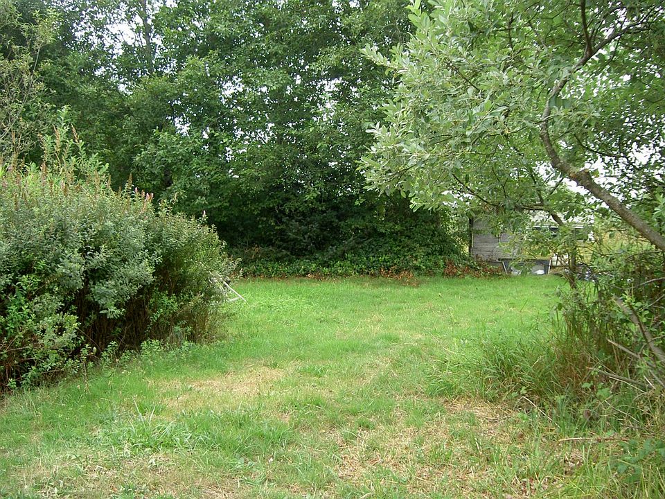2nd image of 6995 Newt Ln