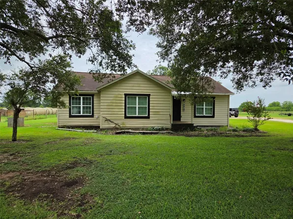 4910 Fm 3012 Rd, Wharton, TX 77488