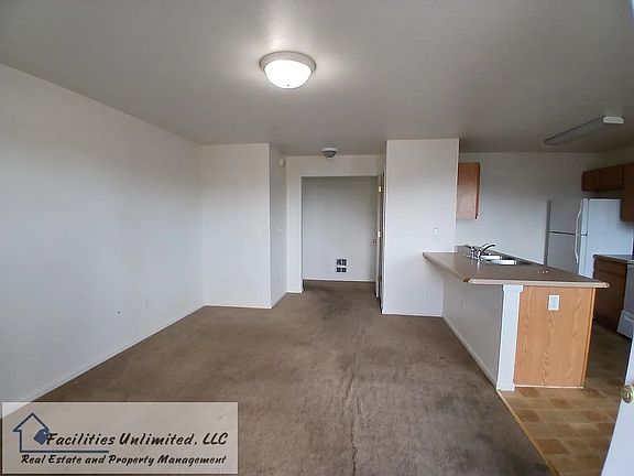 3rd image of 1803 S 10th St APT A